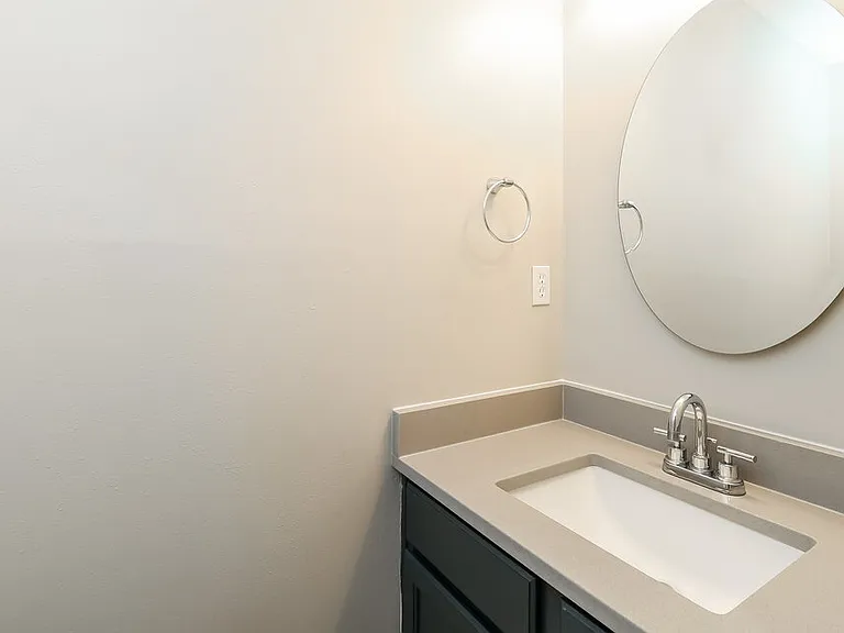 4204 Hounds Run Dr — Photo 16