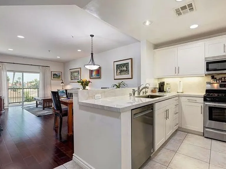 7100 Alvern St #412 — Photo 5