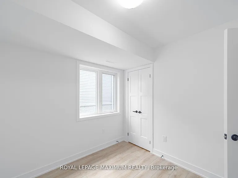 32 Wagon Ln #4 — Photo 14