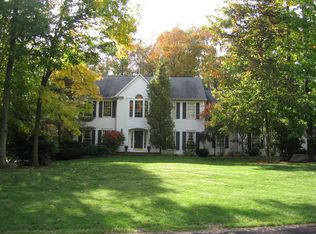 17400 Old Tannery Trl, Chagrin Falls, OH 44023