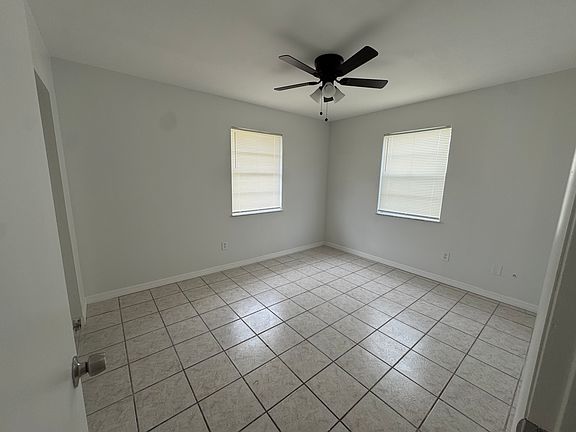 5th image of 5010 Killarney Ave APT A