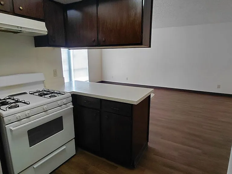 Prairie Sun Apartments — Photo 24