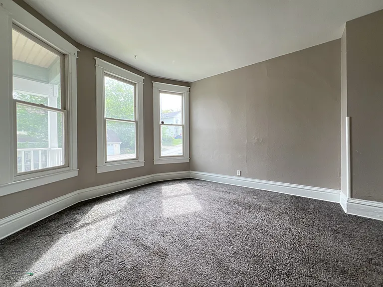 285 Cardiff St — Photo 2