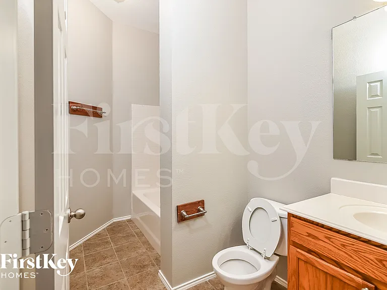215 Mulberry Dr — Photo 13