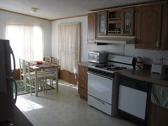 2nd image of 15 San Cristobal Pl