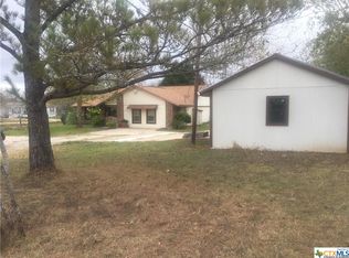 805 Muehl Rd, Seguin, TX 78155