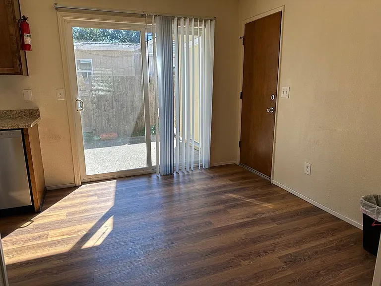 35 Rose Ln — Photo 4