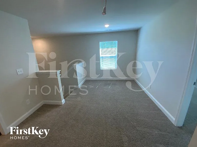 5225 Cobblestone Glen Dr — Photo 2