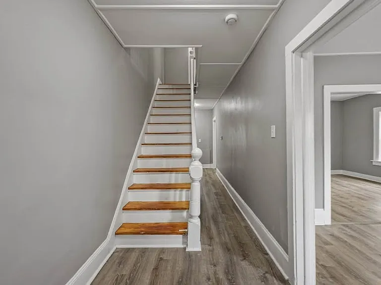 5-6 Monteleone Pl — Photo 7