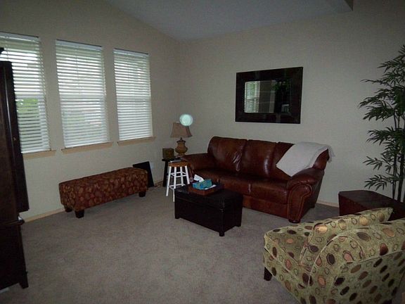 2nd image of 17922 15th Ave