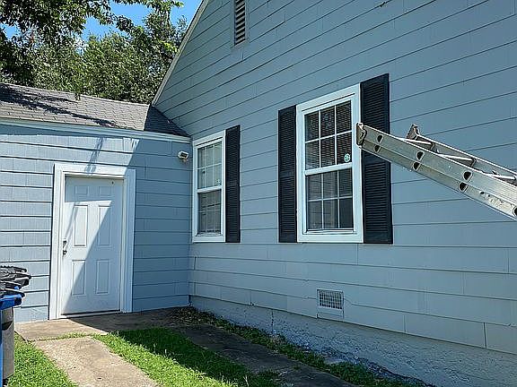 2nd image of 409 S 71st East Ave