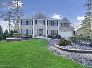 671 Hawks Nest Rd, Brick, NJ 08724