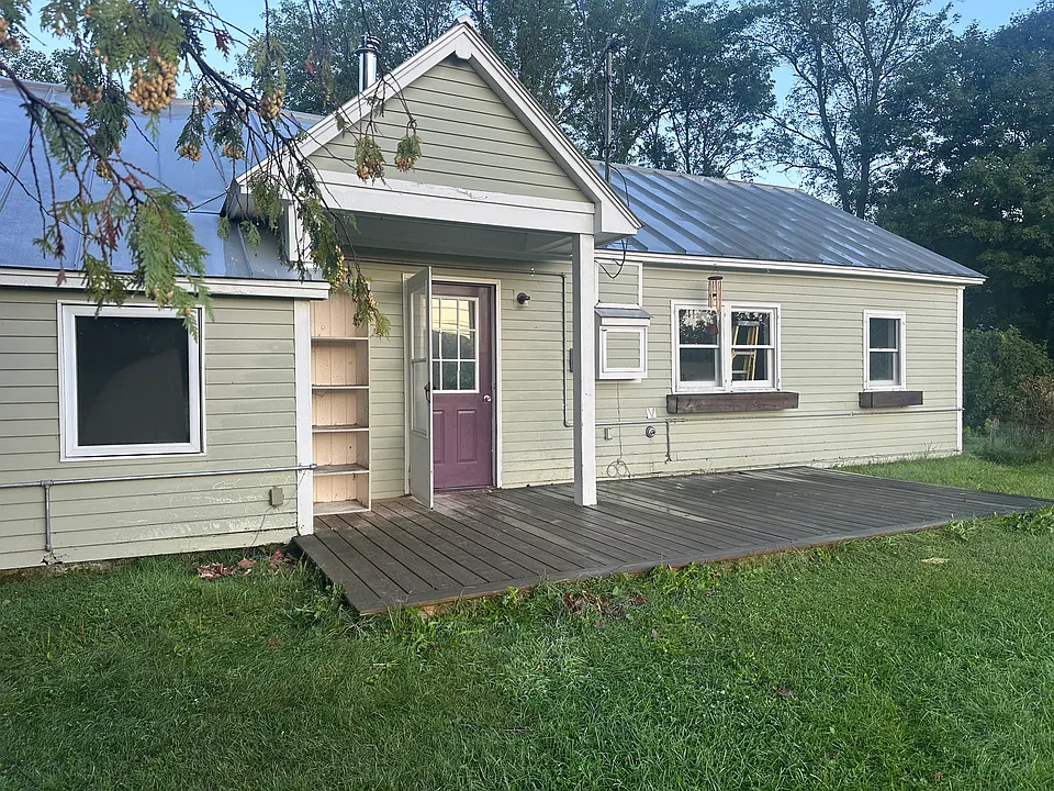 340 Halladay Rd