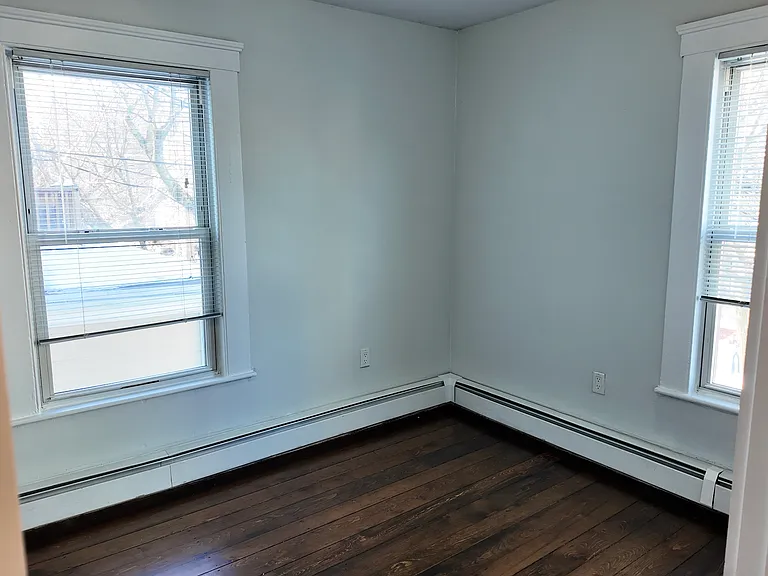 294 Windsor St #2 — Photo 6