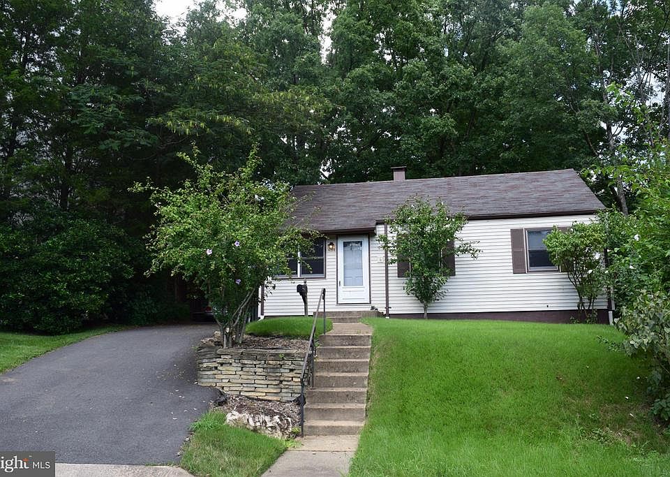 1st image of 4106 William Pl