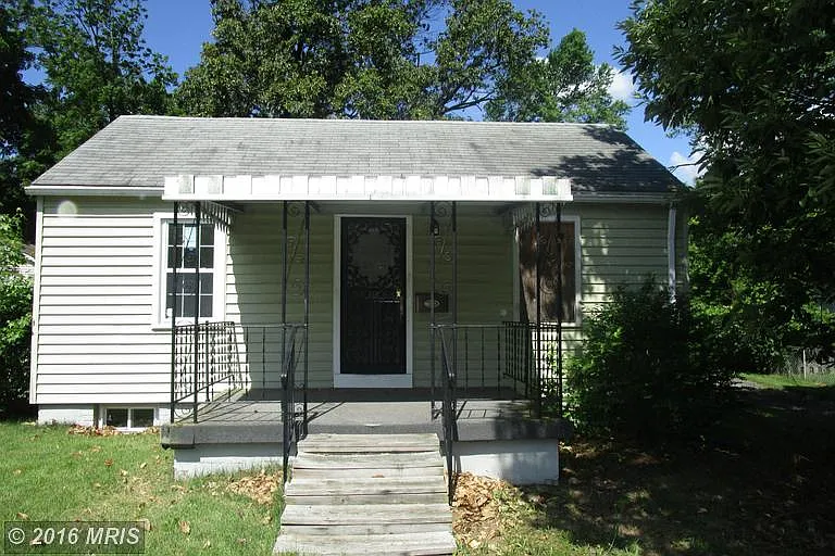 6614 61st Pl photo 1