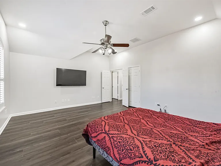 2315 Bending Spring Dr — Photo 42