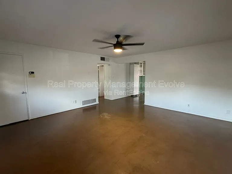 2246 W Mulberry Dr — Photo 5