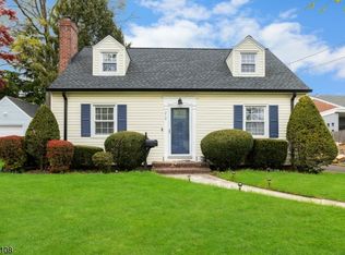 212 Swarthmore Rd, Linden, NJ 07036
