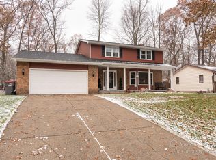 1773 Pinnacle Dr SW, Wyoming, MI 49519