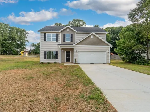 3011 Pearson Farm Dr, Browns Summit, NC 27214