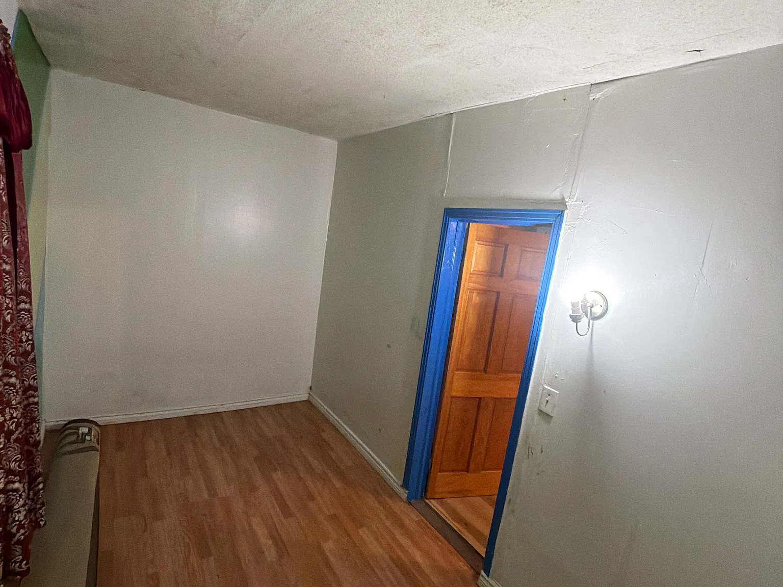 2 bed, 1300 sqft, $1,000 — Photo 1