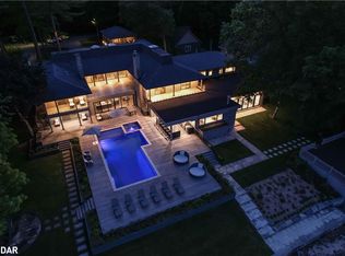 3211 Fleming Blvd, Innisfil, ON L9S2Y9