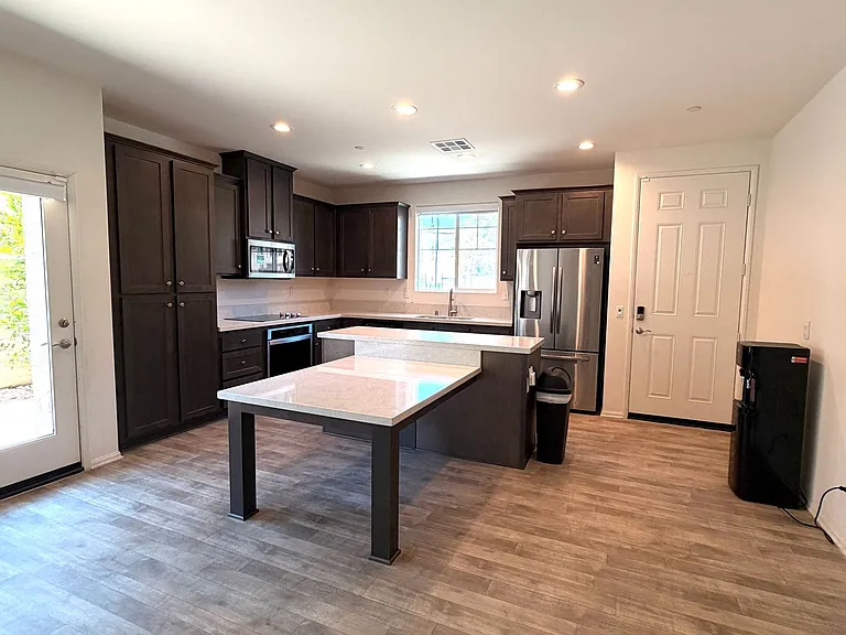 5474 Starlight Pl — Photo 5