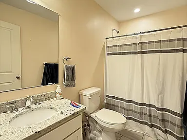 25 Higgins St #2 — Photo 7
