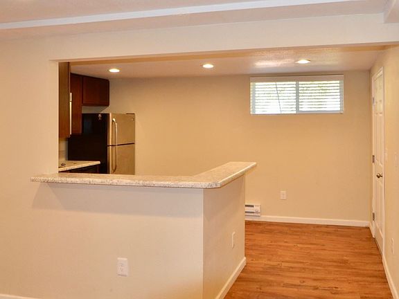 5th image of 5545 E Yale Ave #8