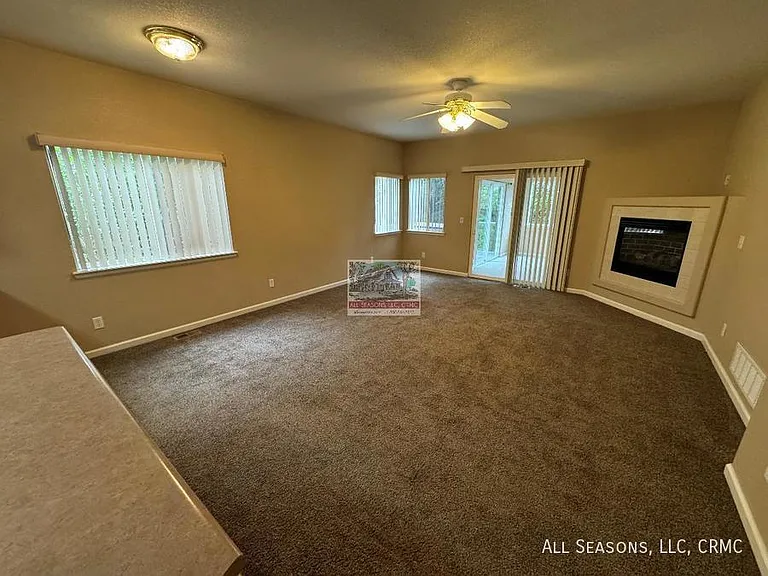 4928 Desert Varnish Dr — Photo 3