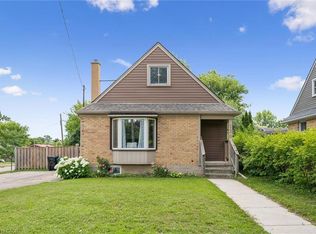 129 Florence Ave, Kitchener, ON N2A 2L1