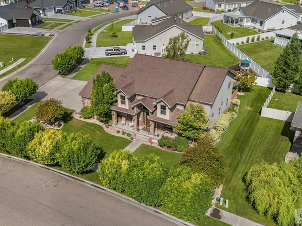 5095 Pevero Dr, Idaho Falls, ID 83401