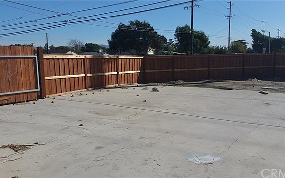 2nd image of 10474 Linden Ave