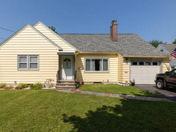111 Kenwick Dr, Syracuse, NY 13208