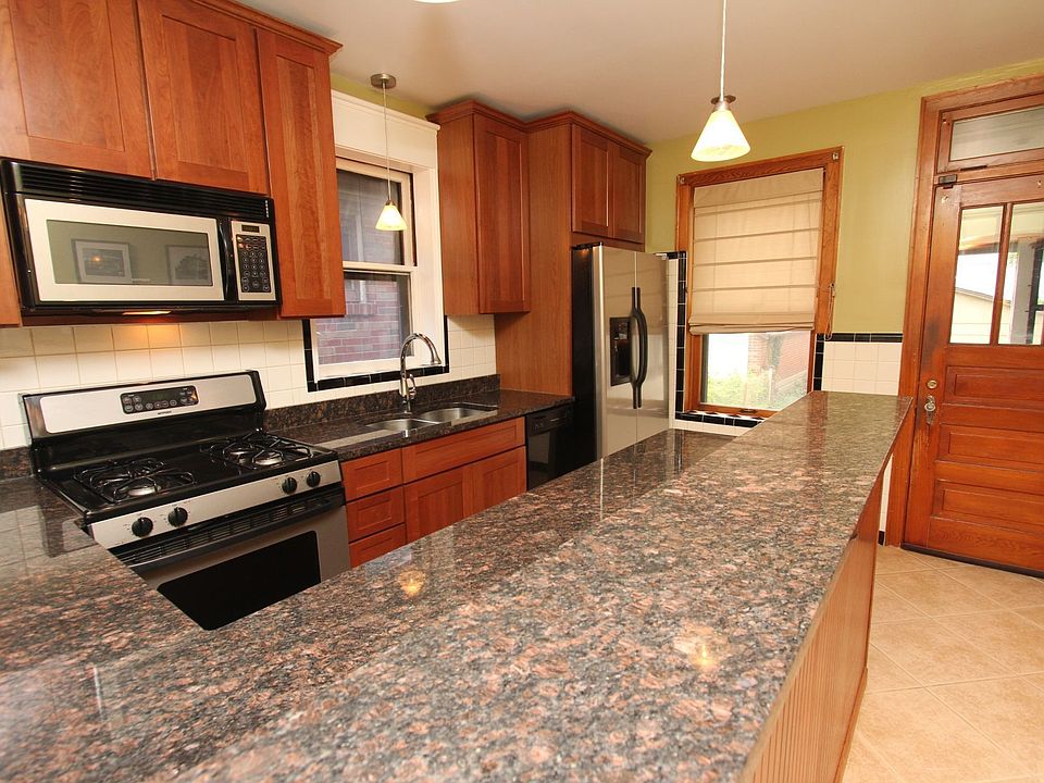 1st image of 5225 Walsh St