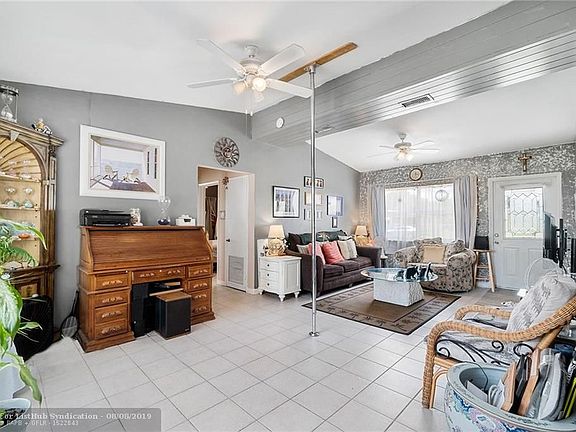 2nd image of 3461 Charleston Blvd