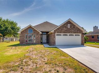 104 Quail Cv, Lockhart, TX 78644