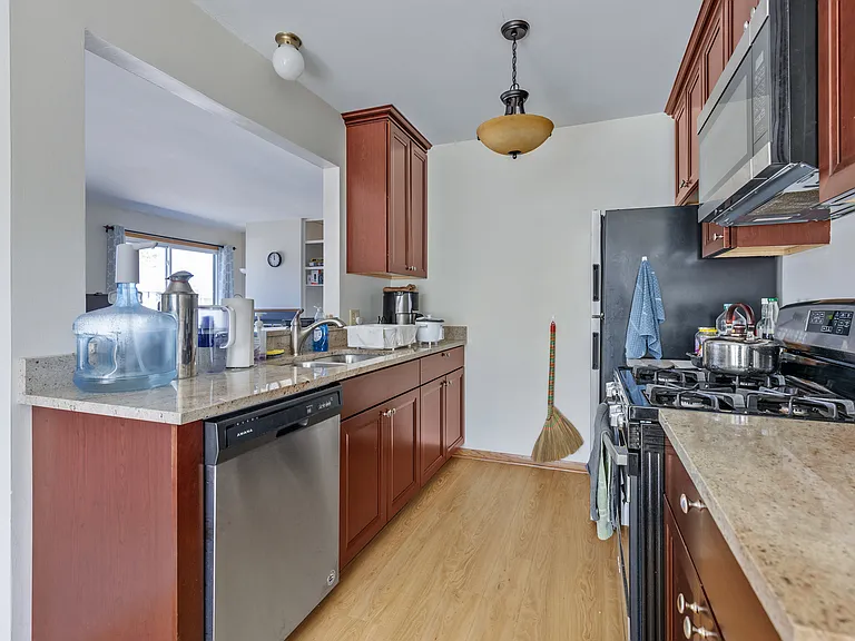 717 Whitesail Dr #717 — Photo 3
