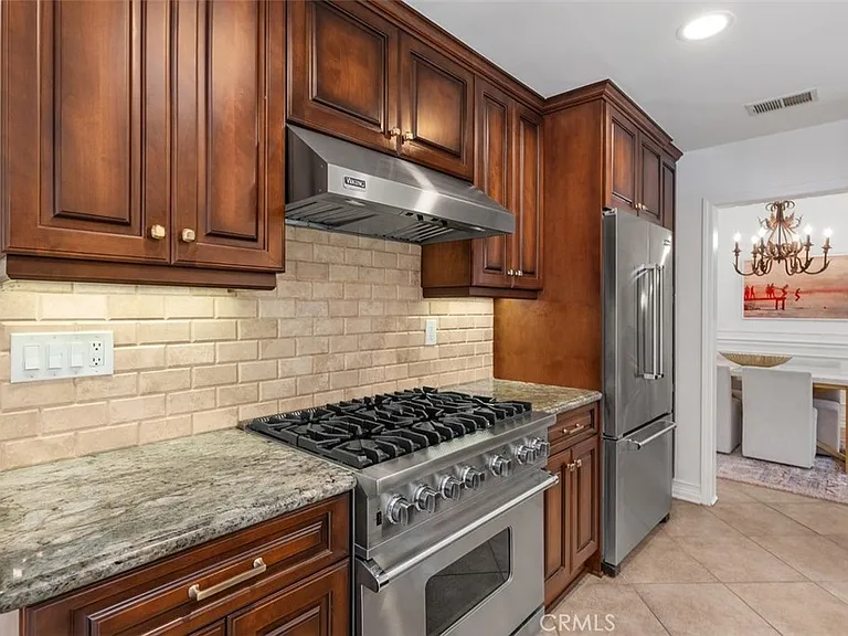 22241 Dardenne St — Photo 14