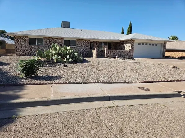 2828 Carmel Dr, Alamogordo, NM 88310