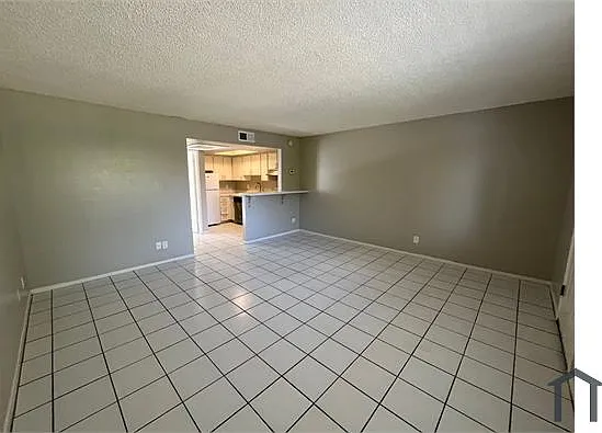 1 bed, 595 sqft, $1,195 — Photo 1
