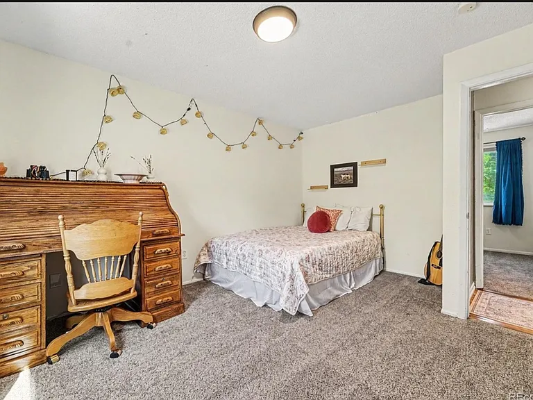 3262 S Norfolk Way — Photo 8