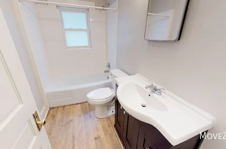 130 Spring St SW #3 — Photo 5