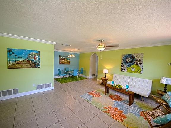 2nd image of 206 Cove Ct
