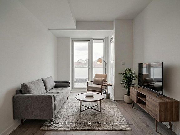 3rd image of 215 Lakeshore Rd W #207