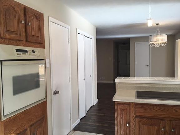 4th image of 2226 Aloha Dr