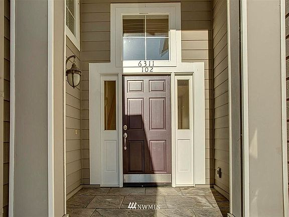 3rd image of 6311 189th Pl NE Unit 102