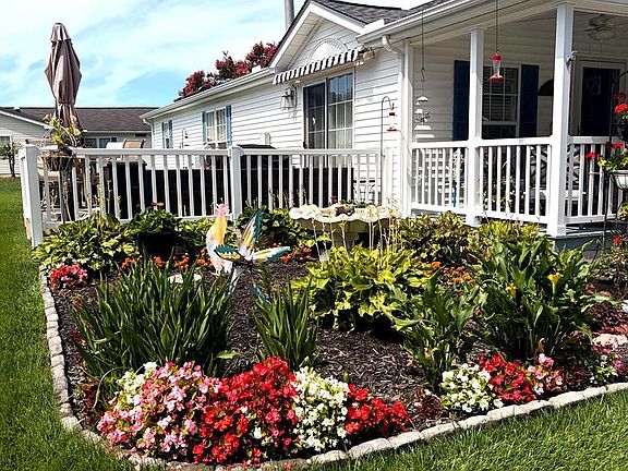 2nd image of 541 Weaver Dr #541