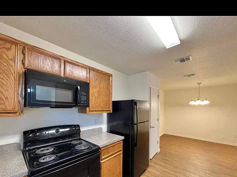 904 Lasso Dr #A — Photo 4